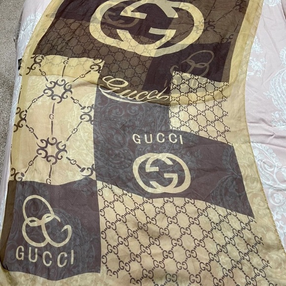 Designer scarf Gucci - Picture 4 of 8